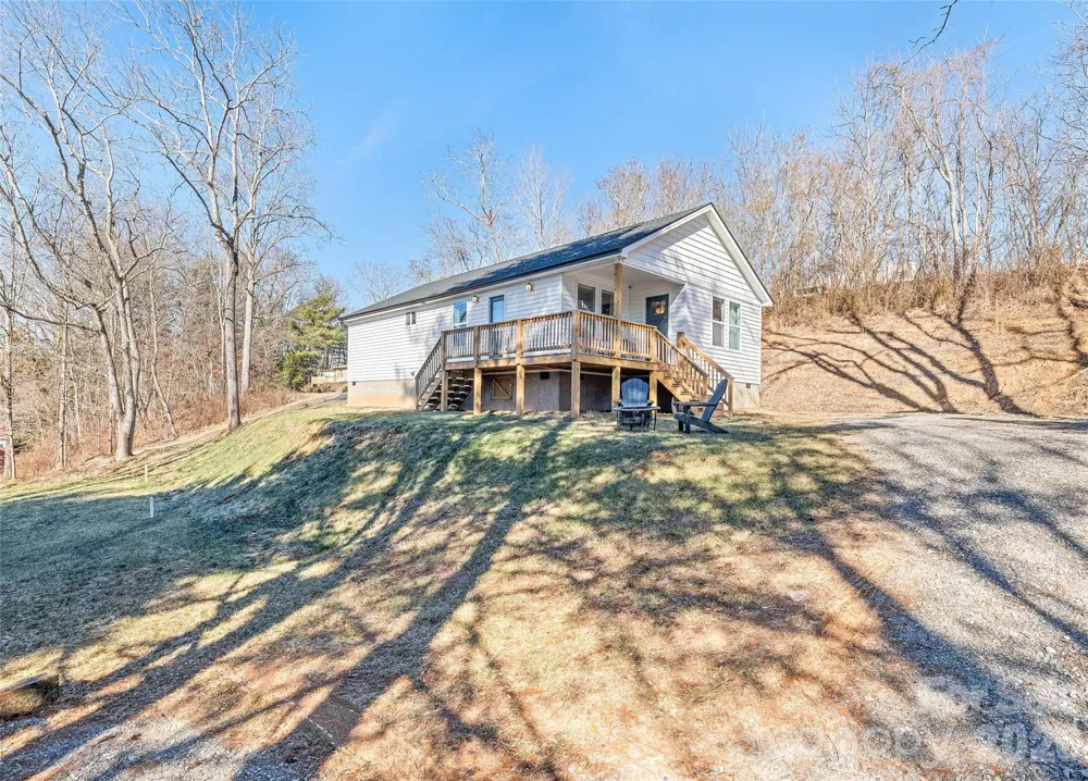 687 Holtzclaw Road Canton, NC 28716