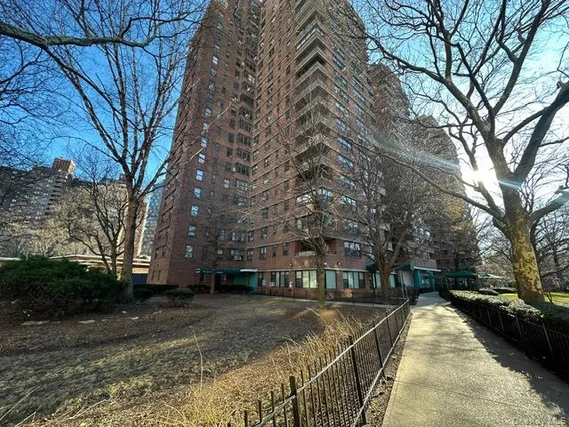 385 Grand Street #L904 New York (Manhattan), NY 10002