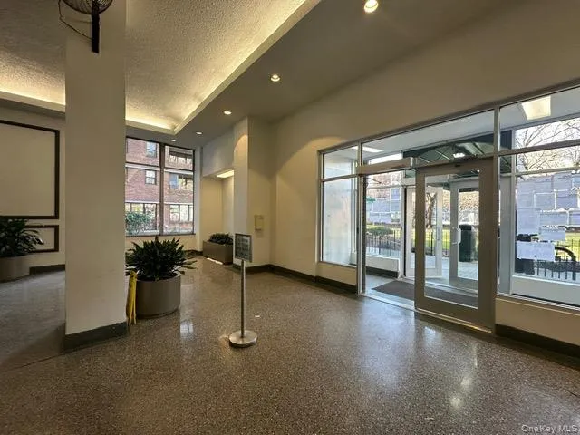 385 Grand Street #L904 New York (Manhattan), NY 10002
