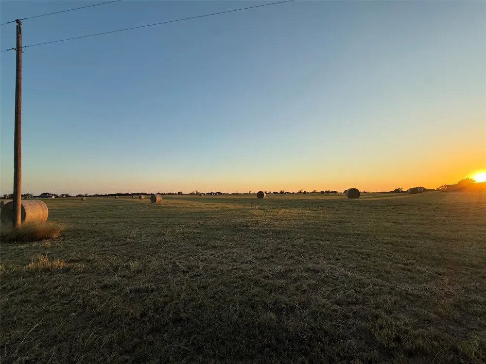 2 Miller Rd Valley Mills, TX 76689