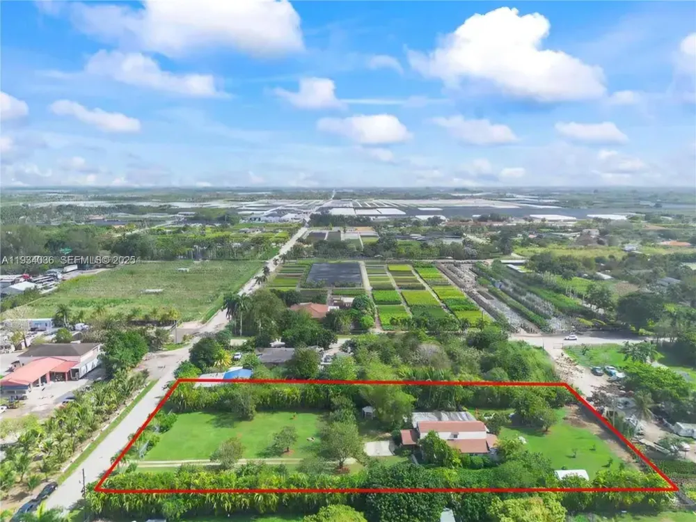 19810 SW 200th St Miami, FL 33187