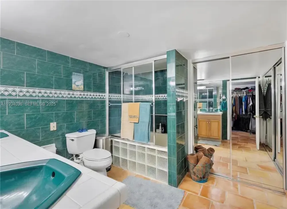 19810 SW 200th St Miami, FL 33187
