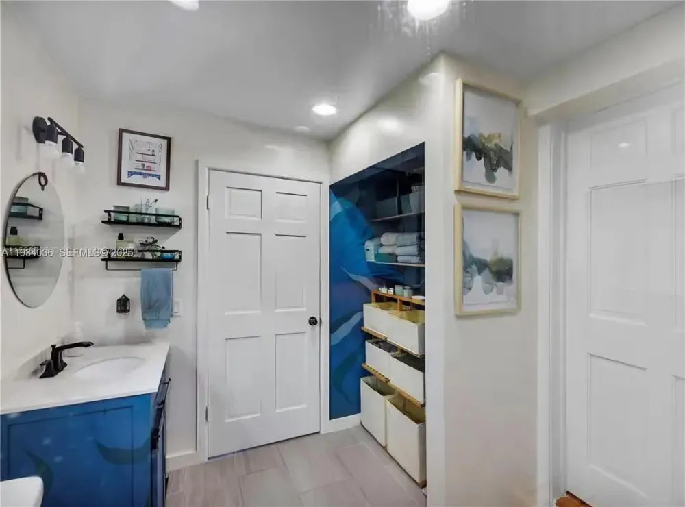 19810 SW 200th St Miami, FL 33187