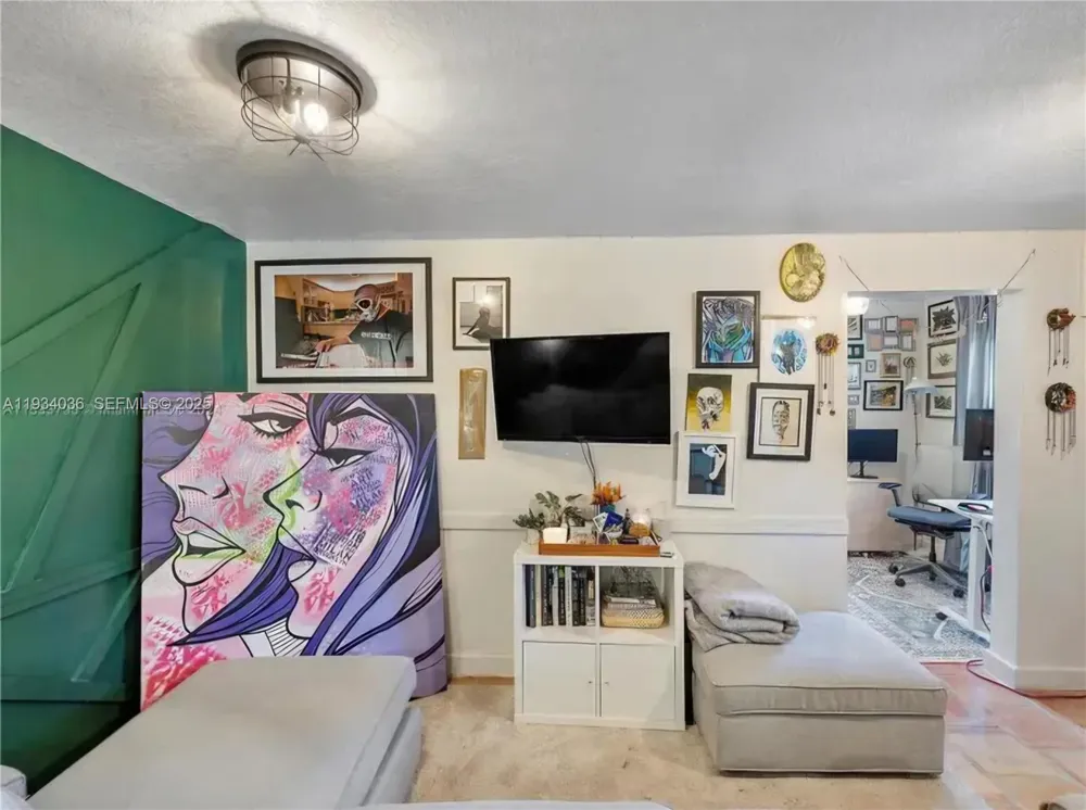 19810 SW 200th St Miami, FL 33187