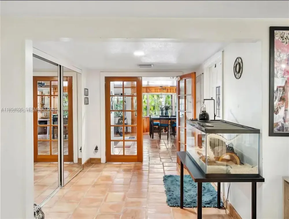 19810 SW 200th St Miami, FL 33187