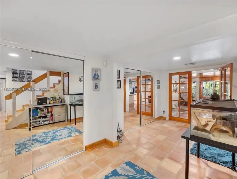 19810 SW 200th St Miami, FL 33187