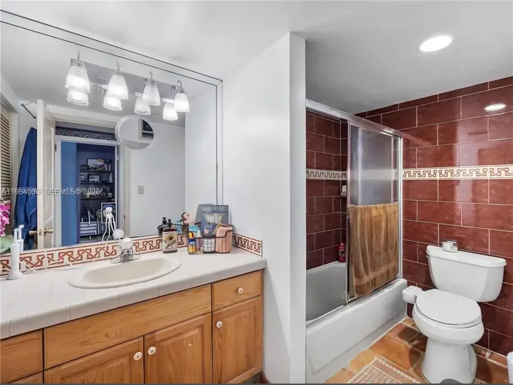 19810 SW 200th St Miami, FL 33187