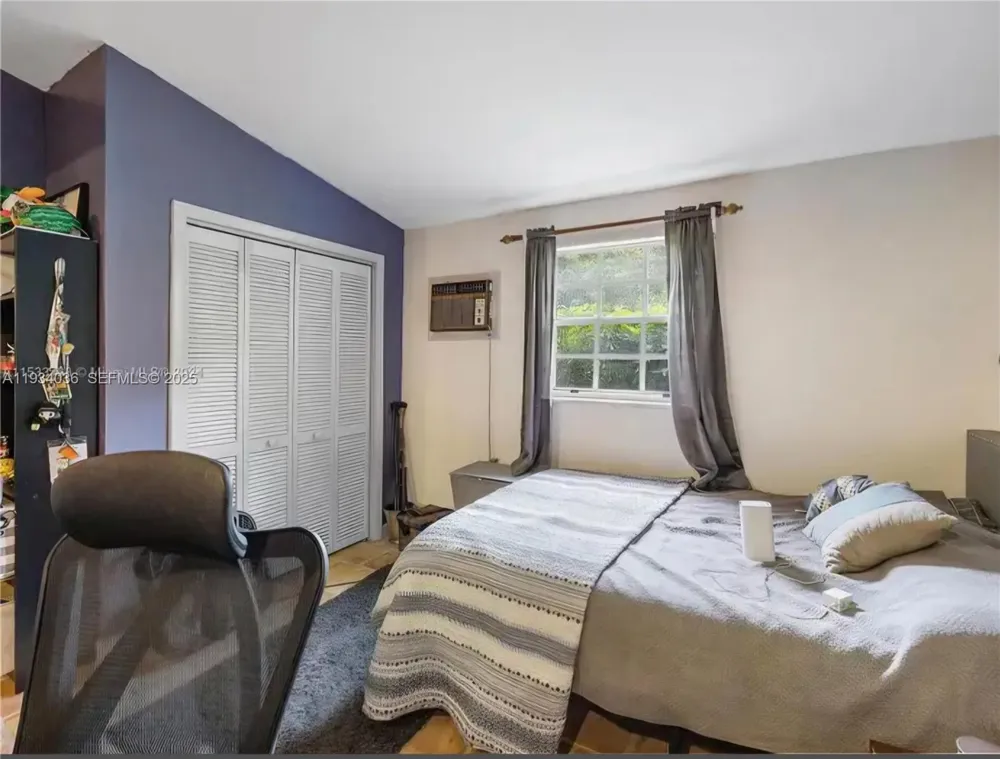 19810 SW 200th St Miami, FL 33187