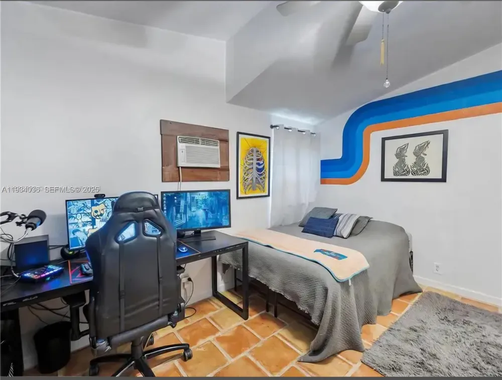 19810 SW 200th St Miami, FL 33187