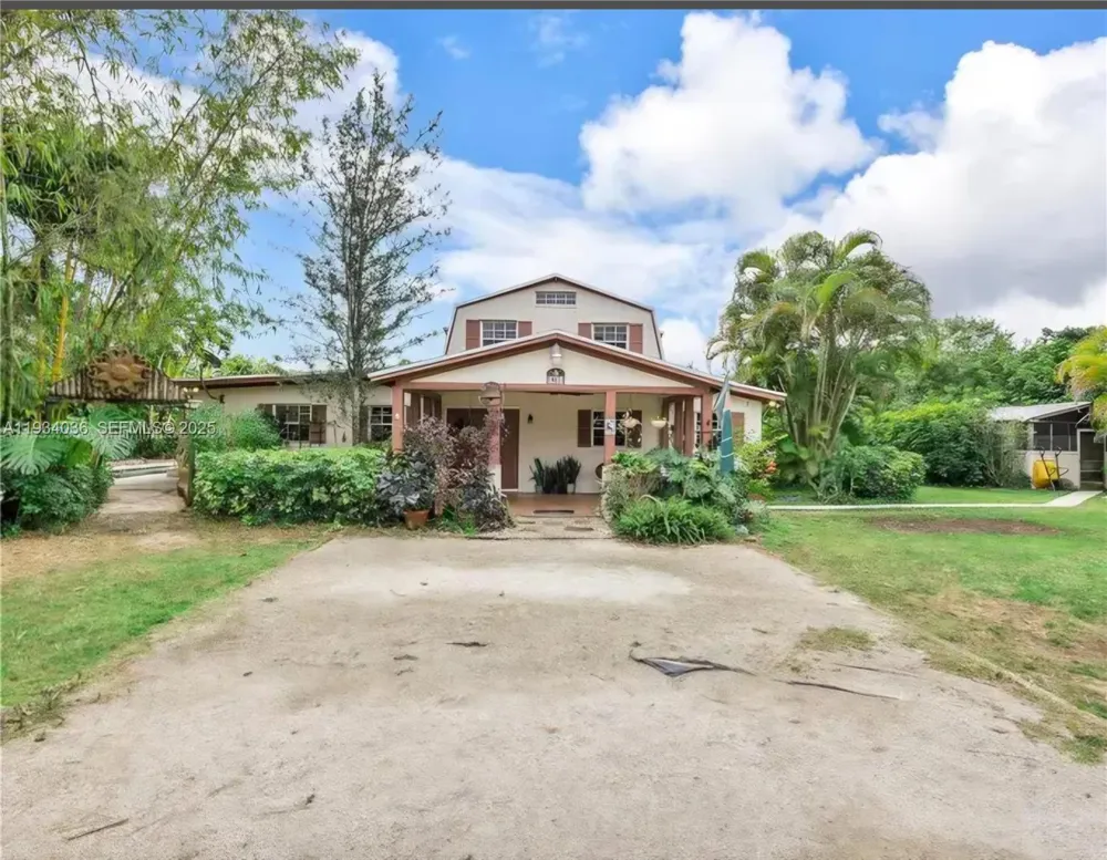 19810 SW 200th St Miami, FL 33187