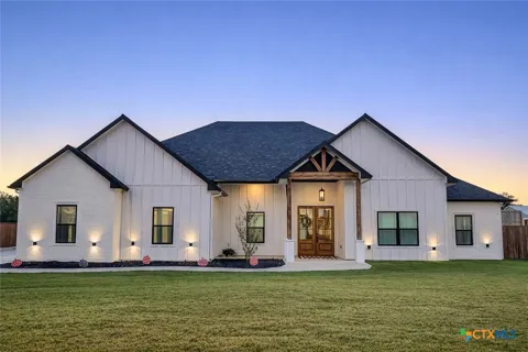 209 Comanche Drive