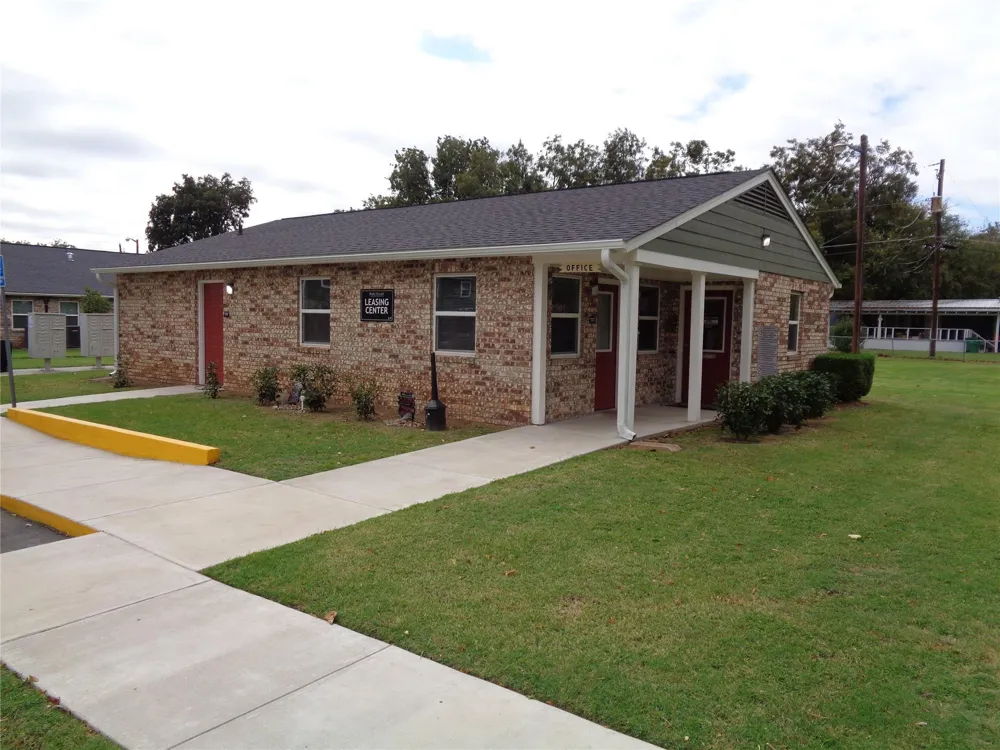 716 Park Street Burkburnett, TX 76354