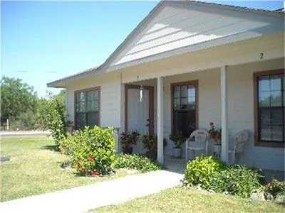 191 S Portaleza Avenue Roma, TX 78584