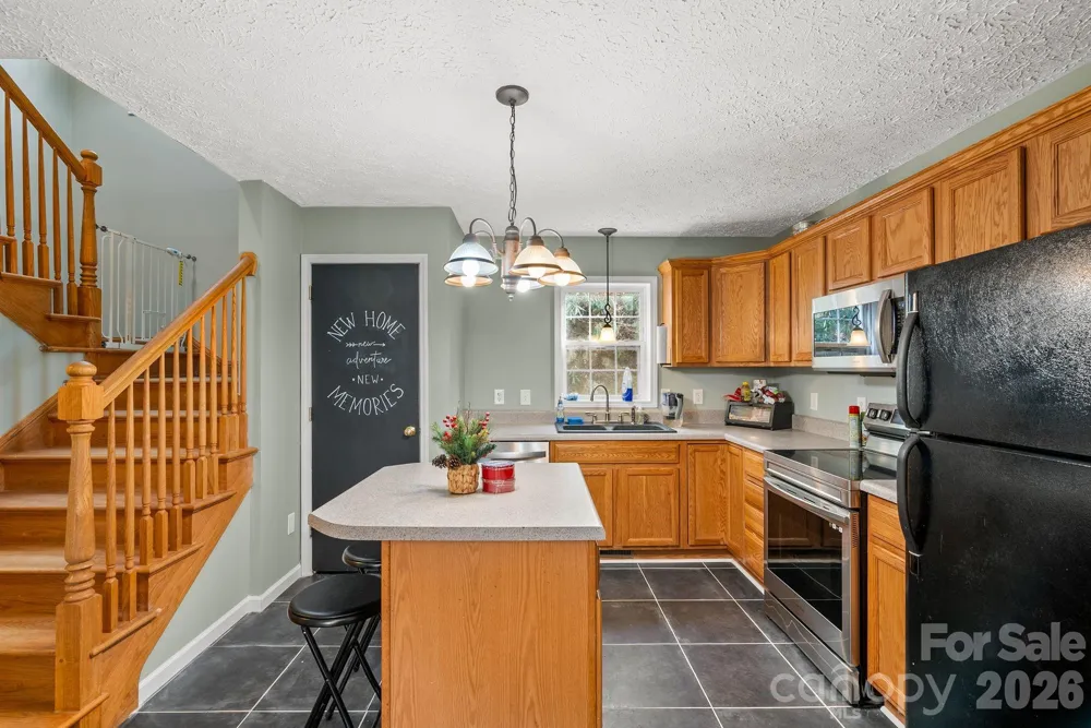 842 Grouse Road Clyde, NC 28721