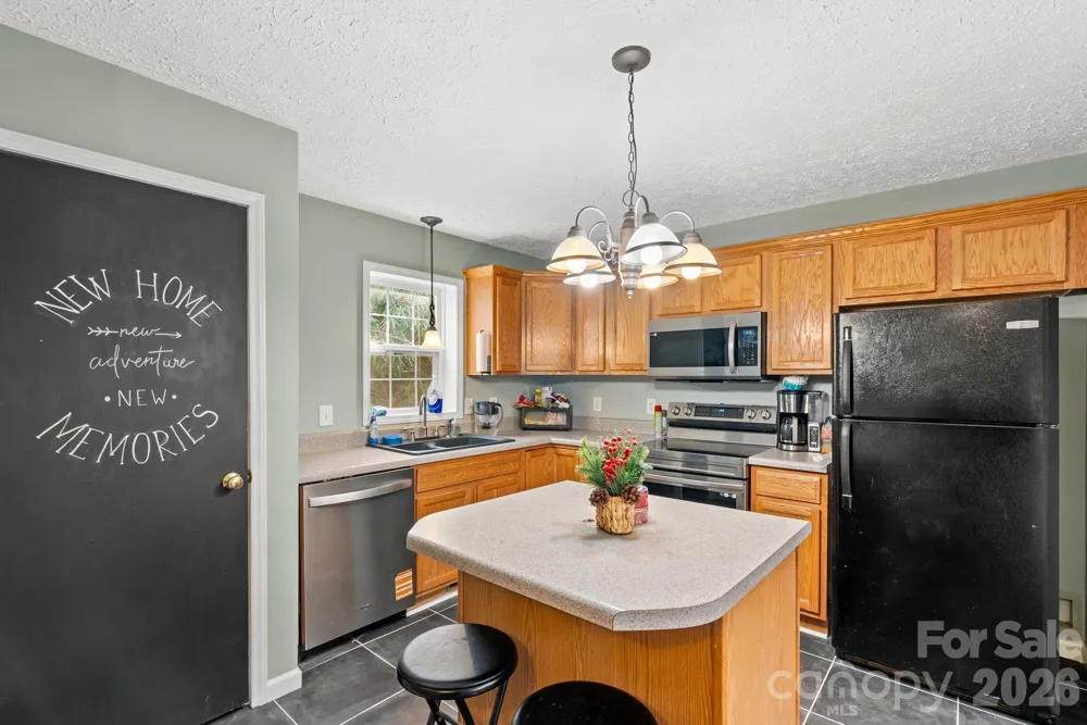 842 Grouse Road Clyde, NC 28721
