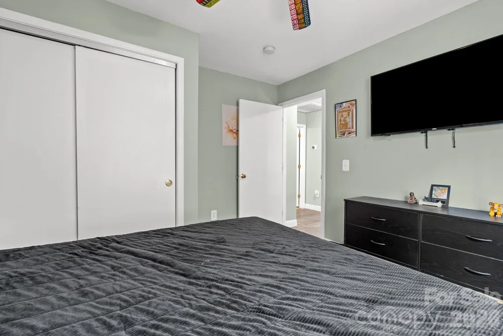 842 Grouse Road Clyde, NC 28721