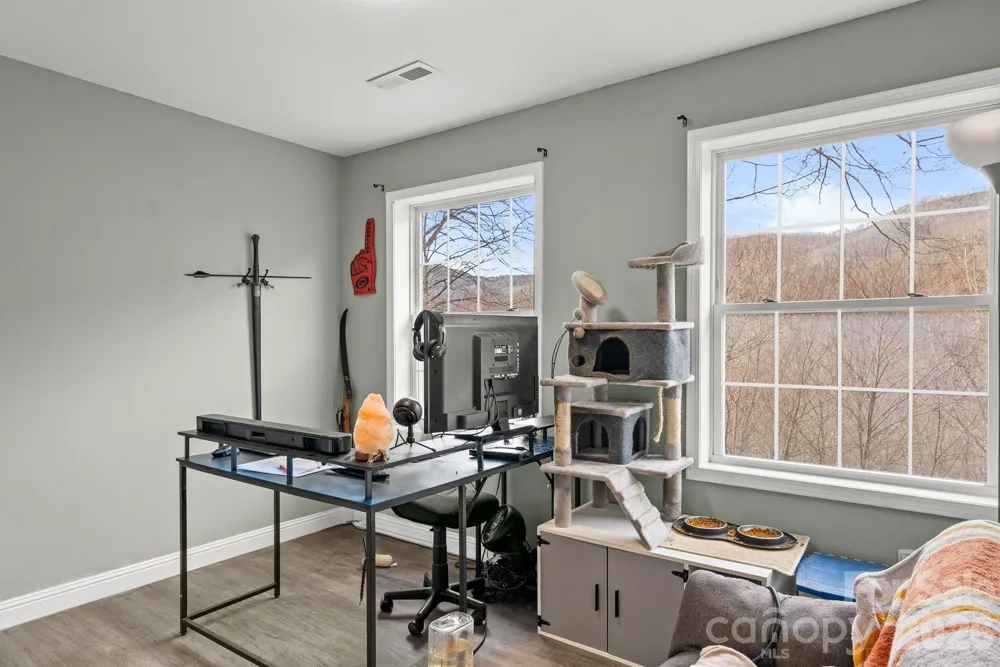 842 Grouse Road Clyde, NC 28721