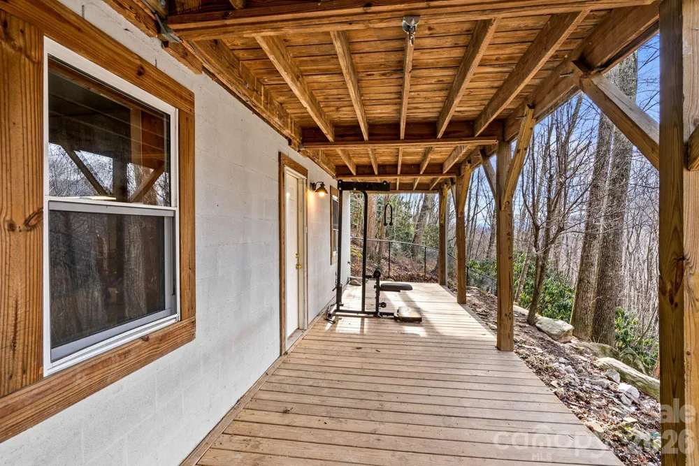 842 Grouse Road Clyde, NC 28721