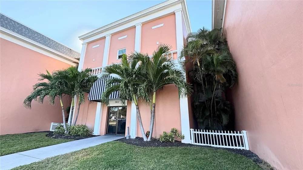 1900 68TH STREET #106 St Petersburg, FL 33710