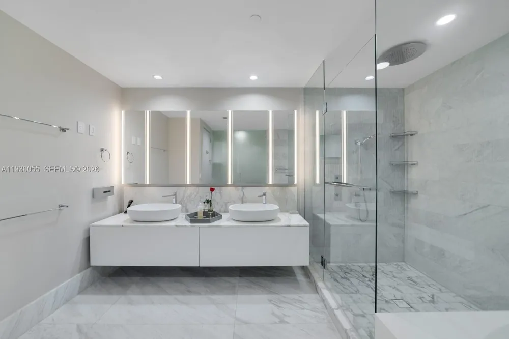 10203 Collins Ave #201 Bal Harbour, FL 33154