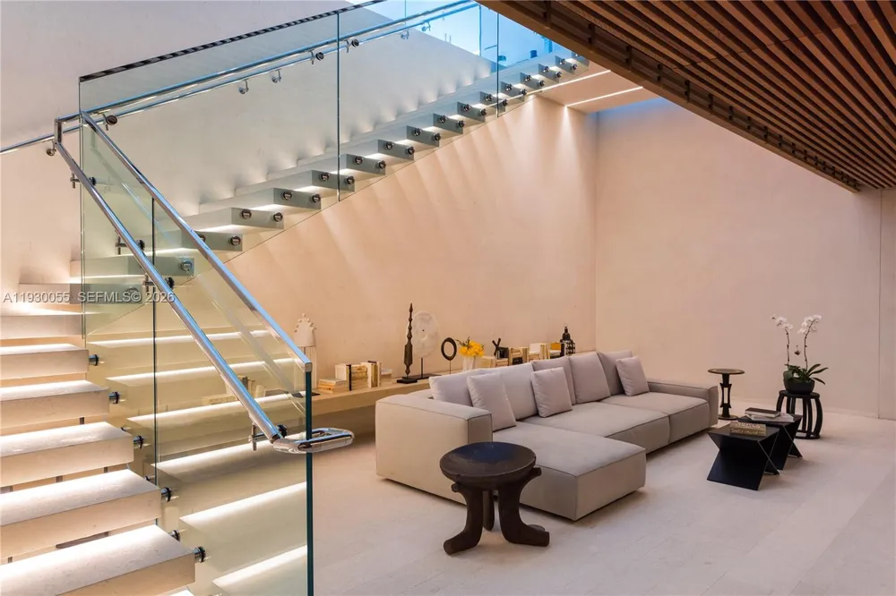 10203 Collins Ave #201 Bal Harbour, FL 33154