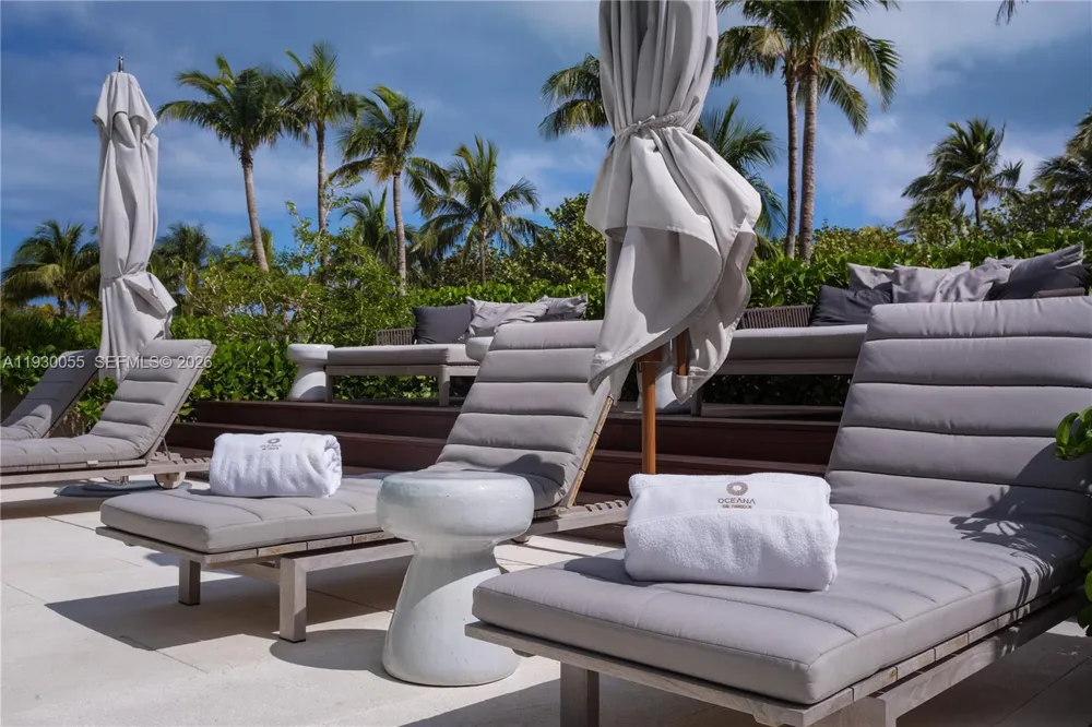 10203 Collins Ave #201 Bal Harbour, FL 33154