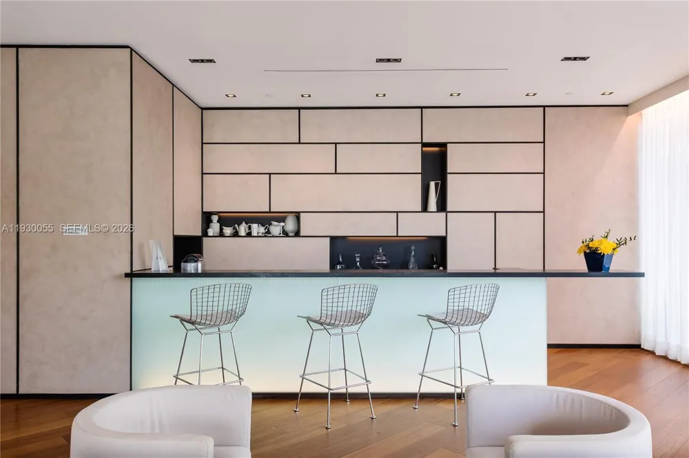 10203 Collins Ave #201 Bal Harbour, FL 33154