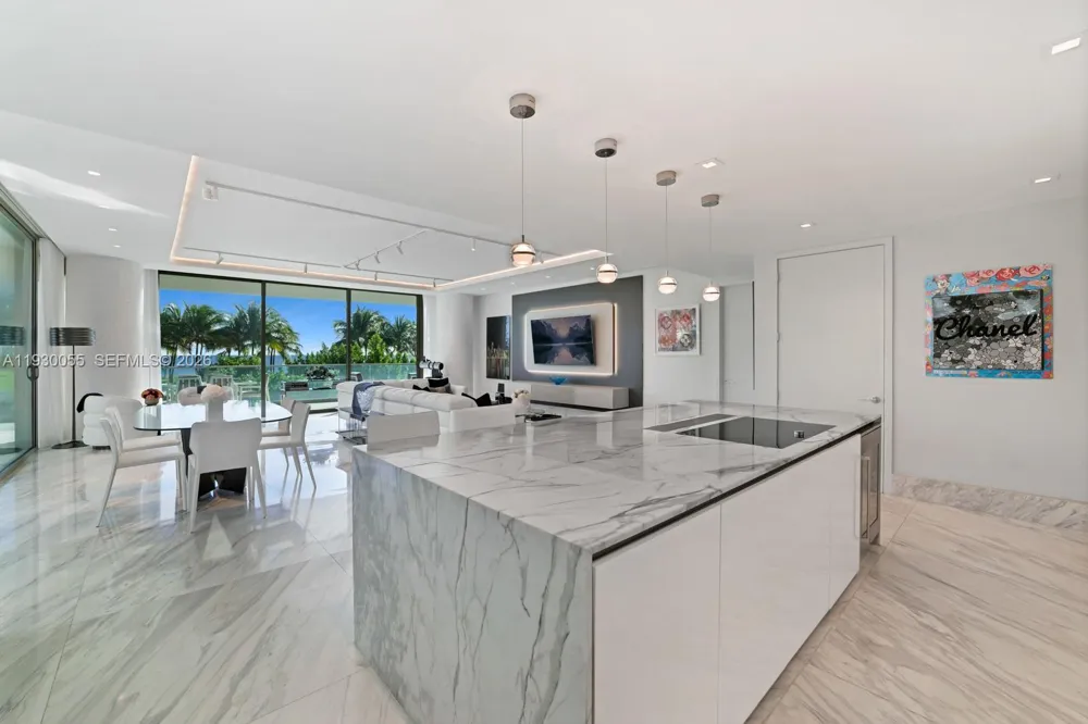 10203 Collins Ave #201 Bal Harbour, FL 33154
