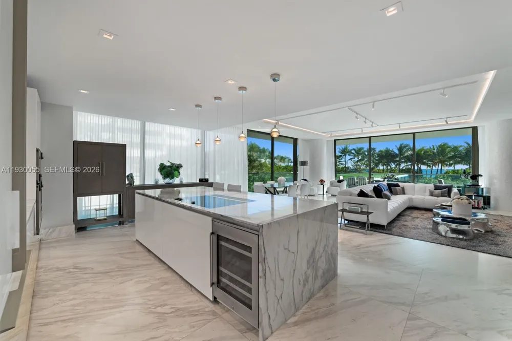 10203 Collins Ave #201 Bal Harbour, FL 33154