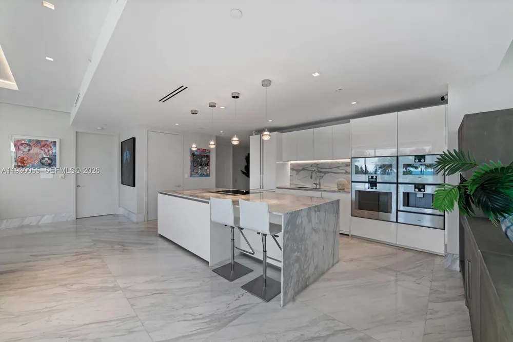 10203 Collins Ave #201 Bal Harbour, FL 33154