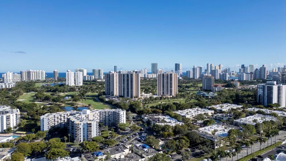 2960 NE 207 St #810 Aventura, FL 33180