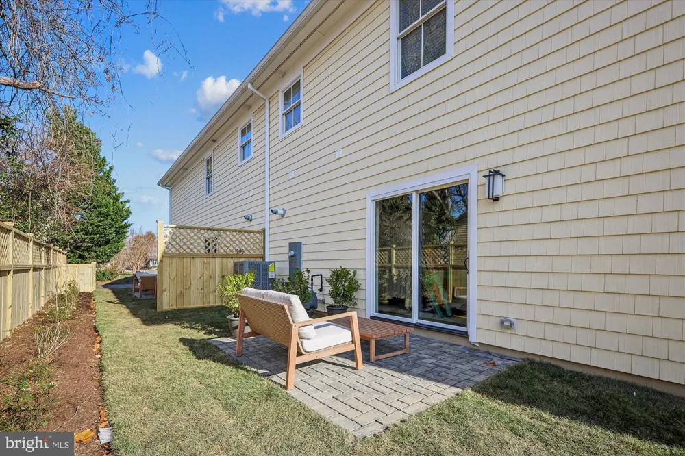 607 NORTH STREET Easton, MD 21601