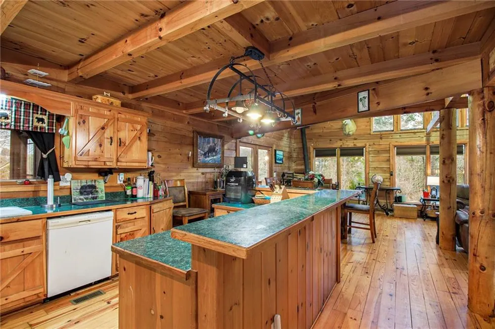 696 Railey Ridge NE Ranger, GA 30734