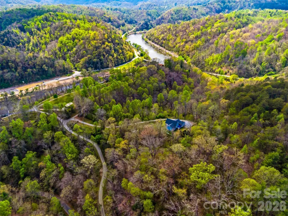 170 Starry Night Lane Marshall, NC 28753