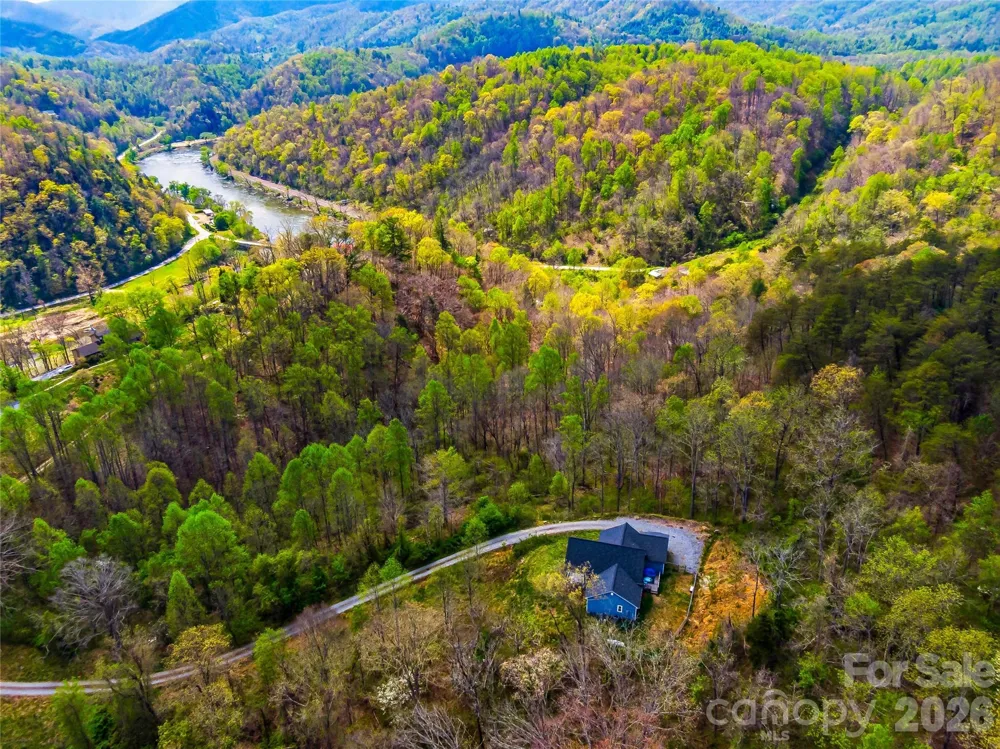 170 Starry Night Lane Marshall, NC 28753
