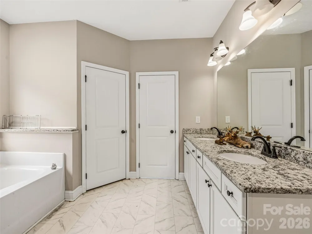 170 Starry Night Lane Marshall, NC 28753