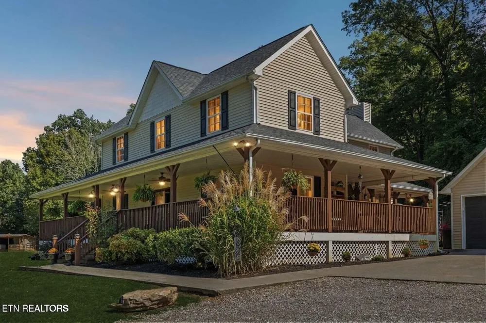 1913 E Union Valley Rd Seymour, TN 37865