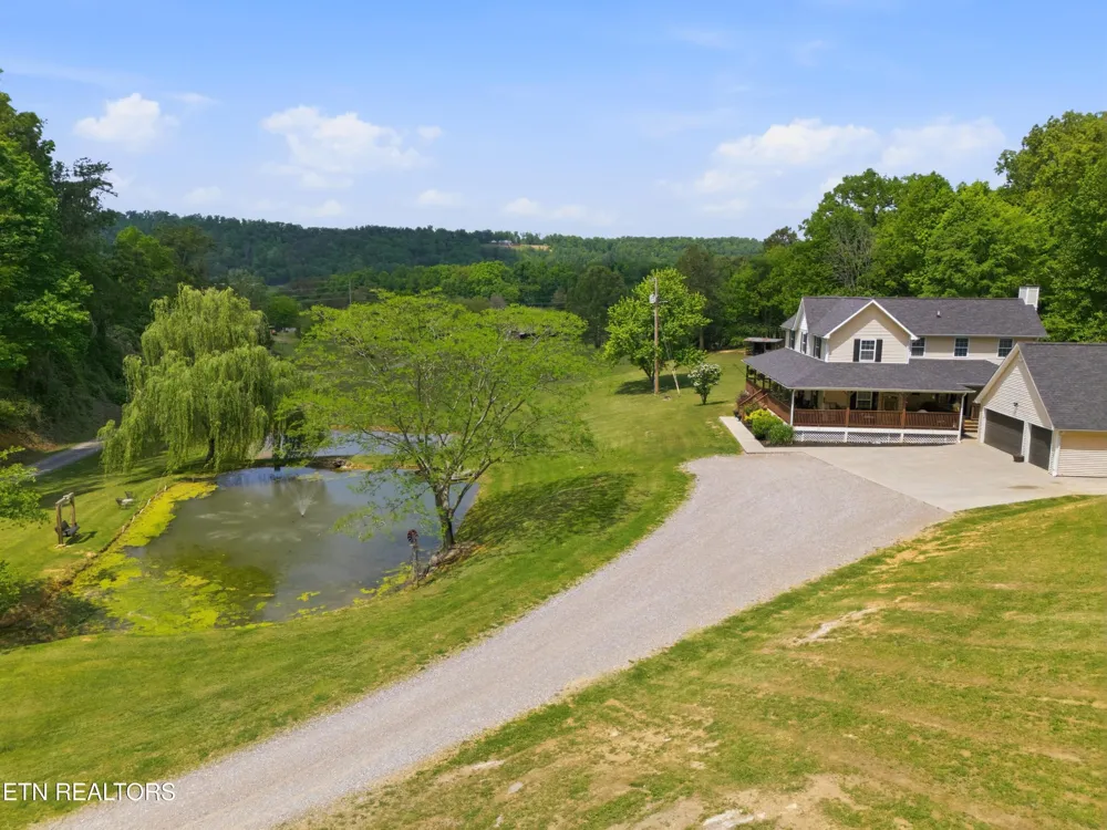 1913 E Union Valley Rd Seymour, TN 37865