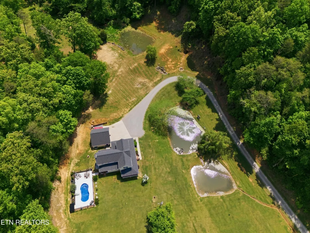 1913 E Union Valley Rd Seymour, TN 37865