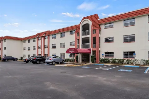 1860 MASSACHUSETTS AVENUE NE #206