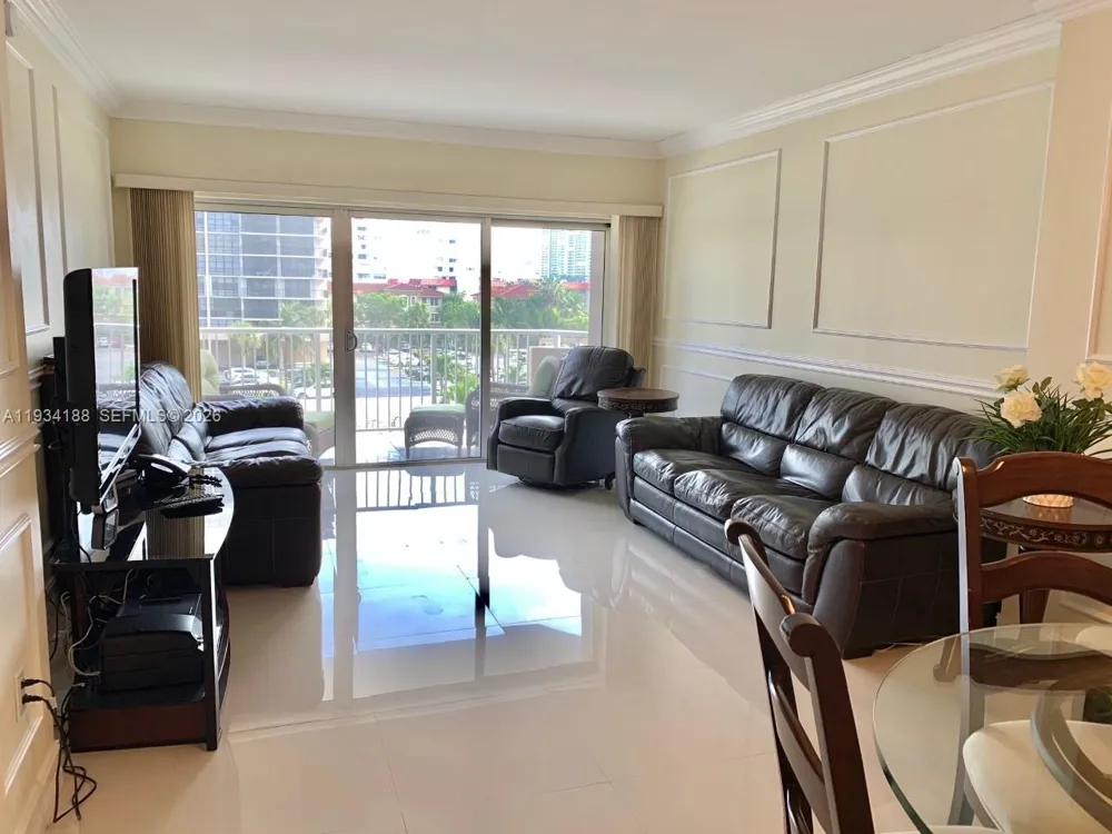 1985 S Ocean Dr #3C Hallandale Beach, FL 33009