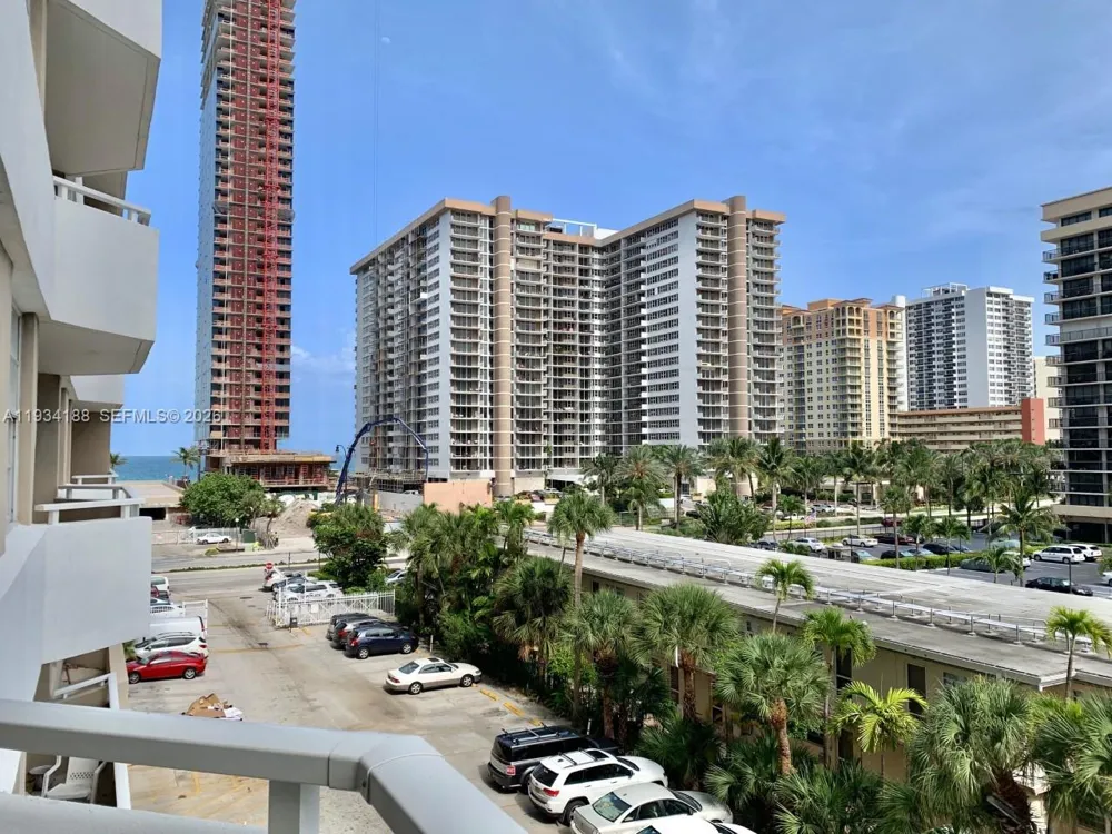 1985 S Ocean Dr #3C Hallandale Beach, FL 33009