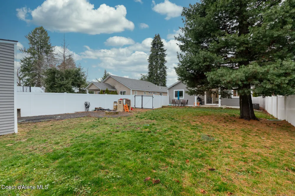 15382 WASHINGTON STREET Rathdrum, ID 83858