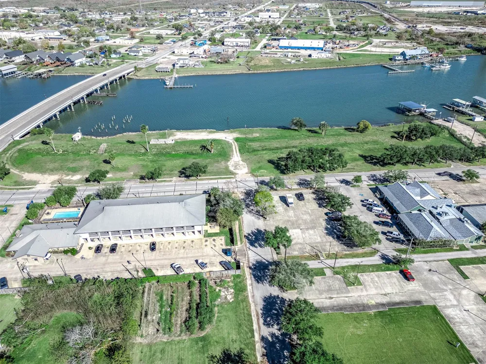 1024 W 2nd Street Freeport, TX 77541
