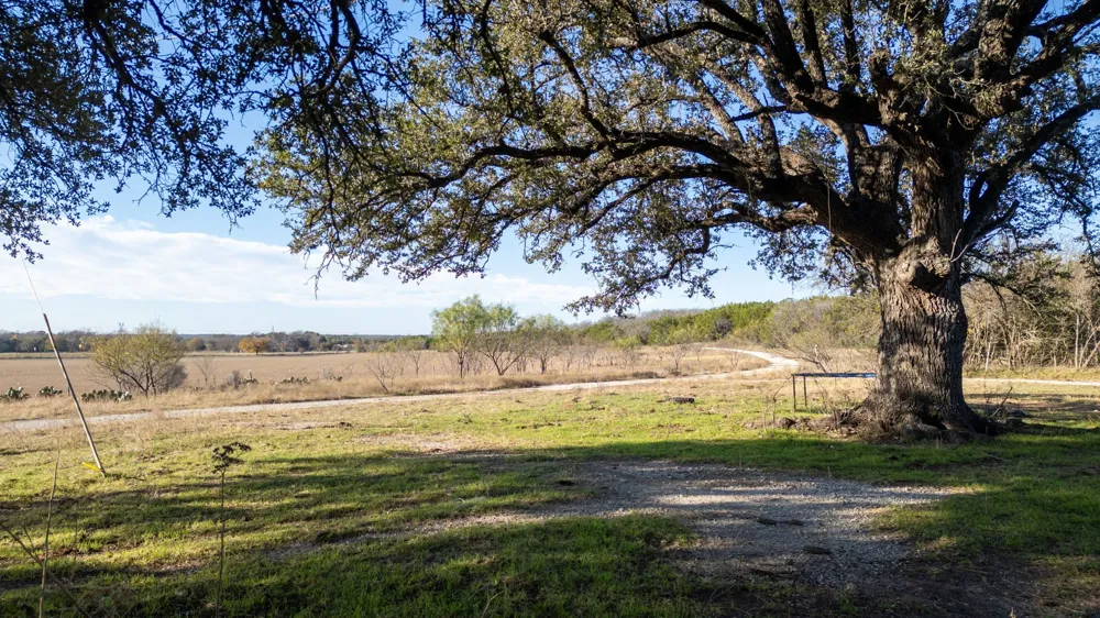 12615 US Highway 190 E Kempner, TX 76539