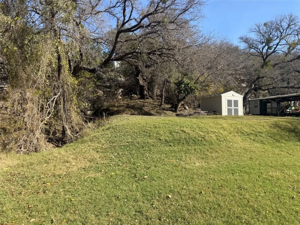 151 North River Road Lampasas, TX 76550