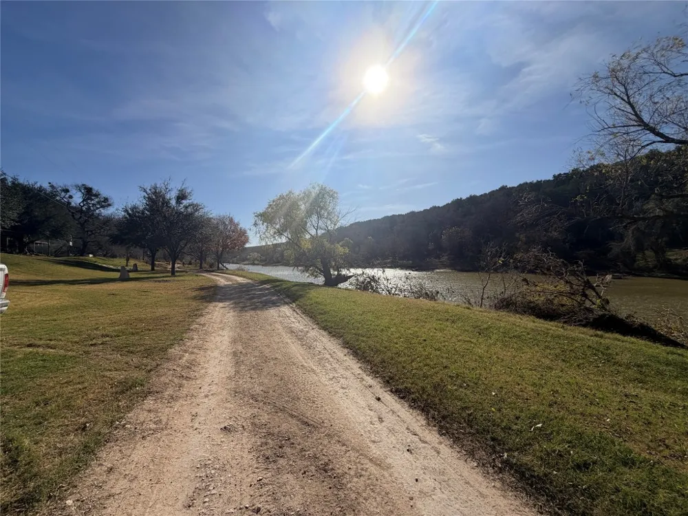 151 North River Road Lampasas, TX 76550