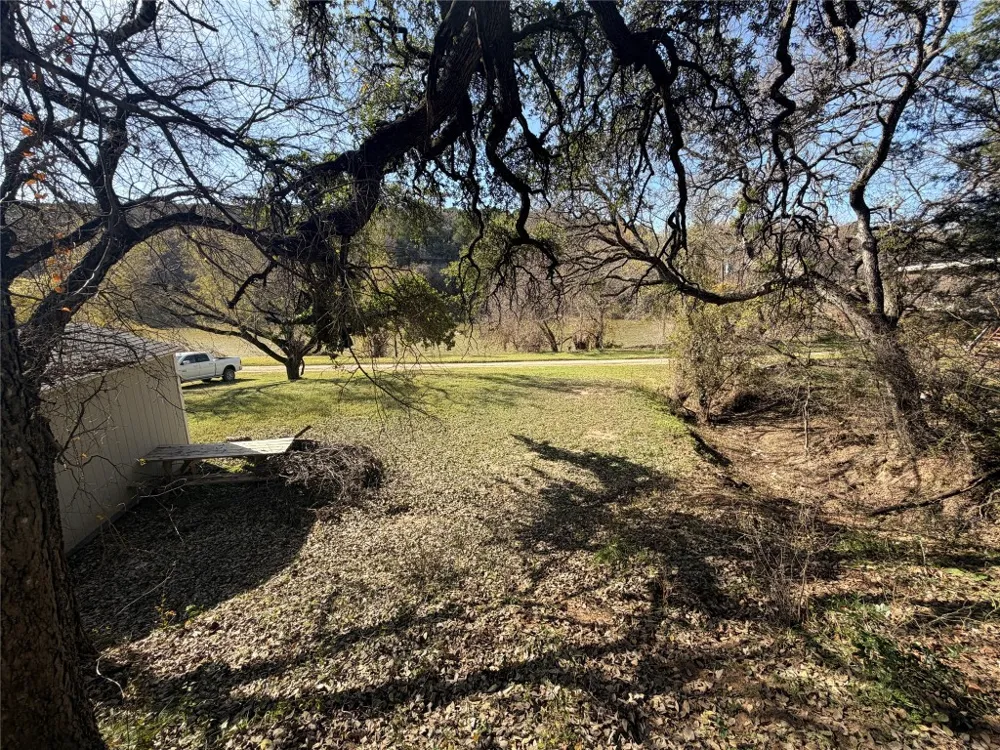 151 North River Road Lampasas, TX 76550