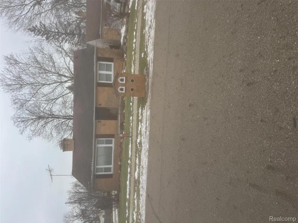 401 Richard Avenue Lansing City, MI 48917