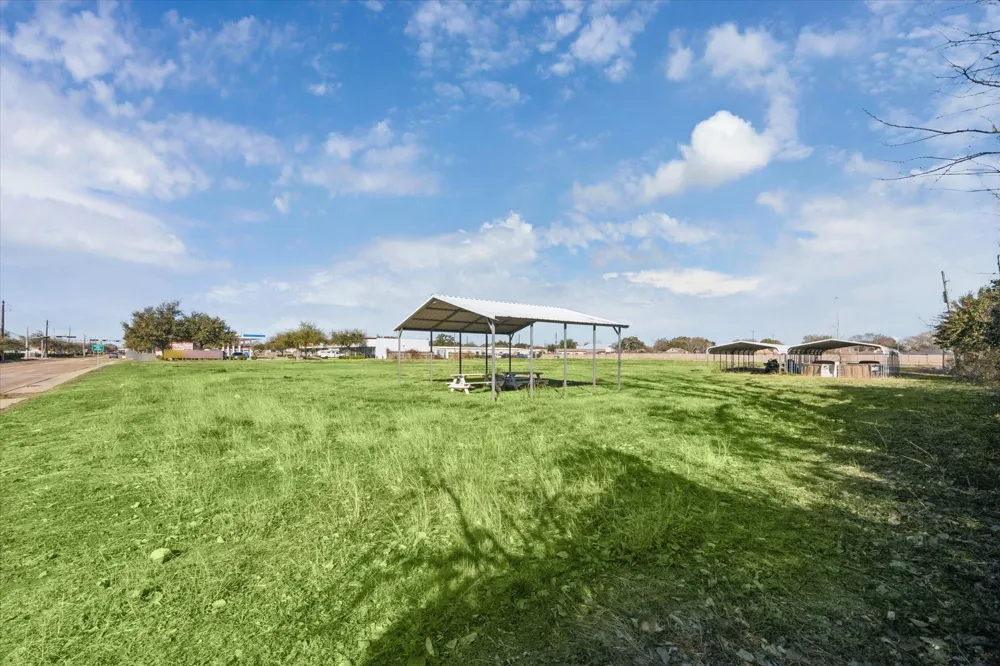 4205 Pasadena Boulevard Pasadena, TX 77503